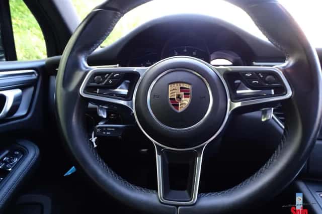 Porsche Macan (2017) thumbnail 6