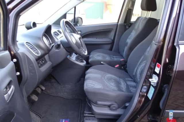 Opel Agila (2014) thumbnail 3