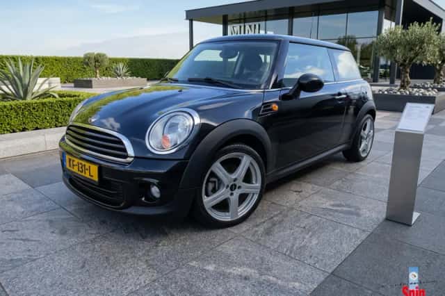 MINI One (2011) thumbnail 1