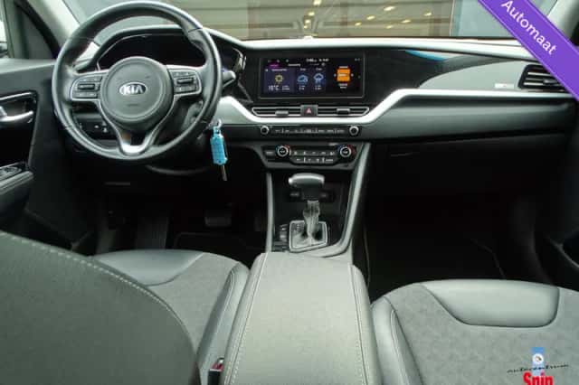Kia Niro (2021) thumbnail 3