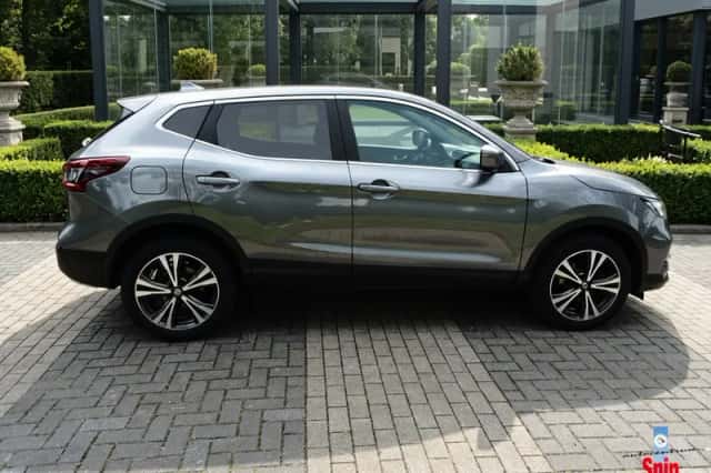 Nissan Qashqai (2018) thumbnail 4