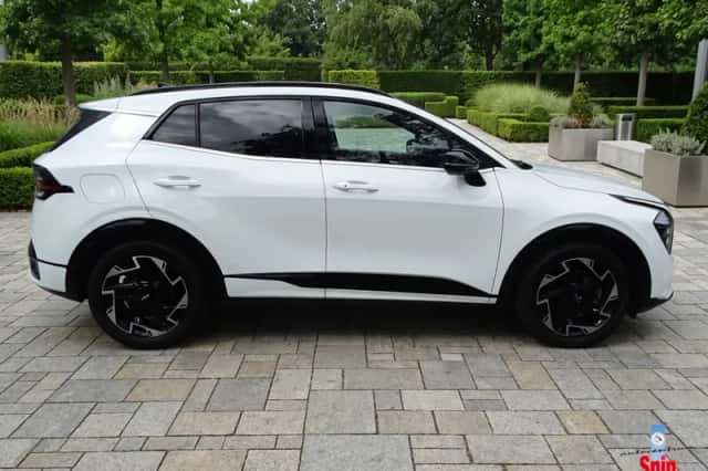 Kia Sportage (2022) thumbnail 4