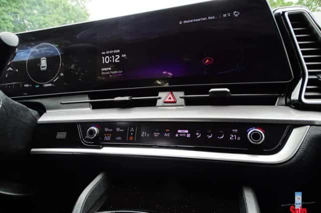 Kia Sportage (2022) thumbnail 5