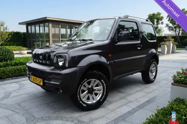 Suzuki Jimny (2012) thumbnail 1