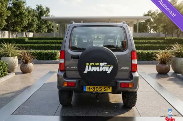 Suzuki Jimny (2012) thumbnail 2