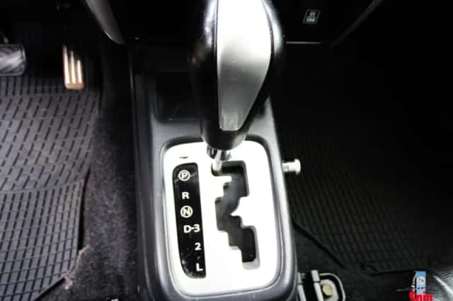 Suzuki Jimny (2012) thumbnail 5