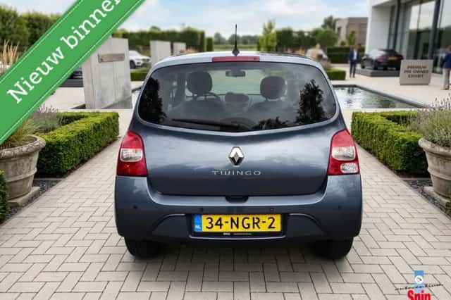 Renault Twingo (2010) thumbnail 2