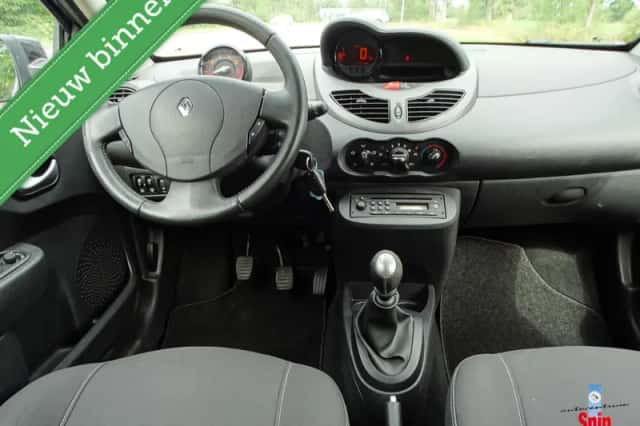 Renault Twingo (2010) thumbnail 3
