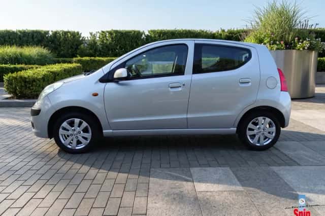 Nissan Pixo (2012) thumbnail 6