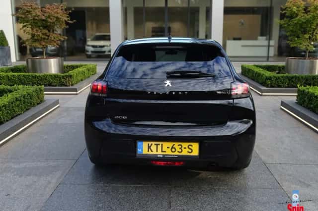 Peugeot 208 (2021) thumbnail 2