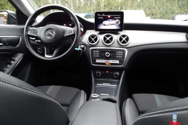 Mercedes-Benz CLA-Klasse (2018) thumbnail 3
