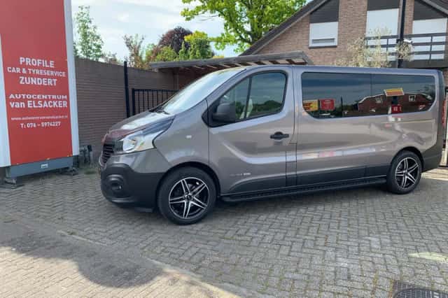 Renault Trafic (2018) thumbnail 1