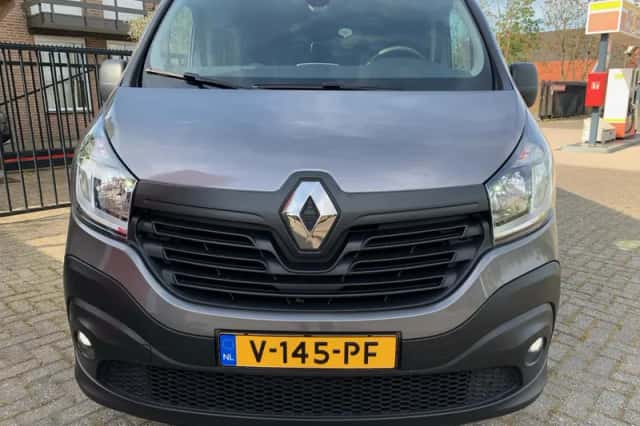 Renault Trafic (2018) thumbnail 2