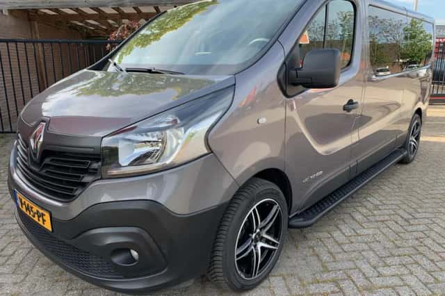 Renault Trafic (2018) thumbnail 3