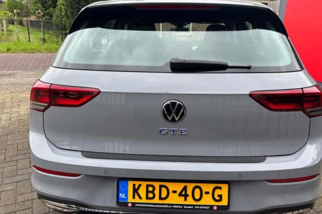 Volkswagen Golf (2022) thumbnail 5