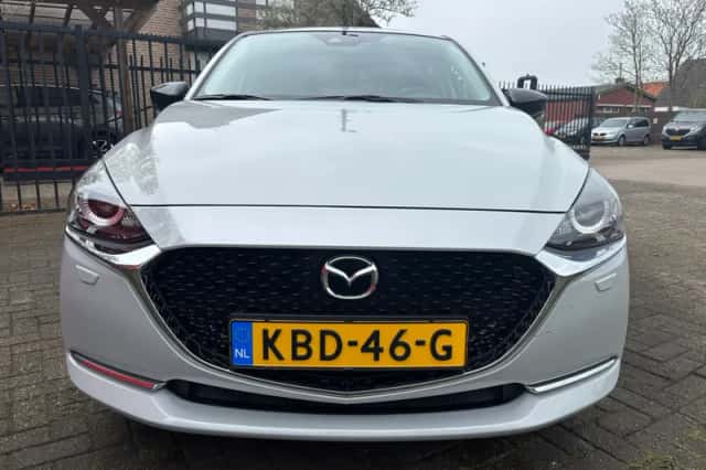 Mazda 2 (2022) thumbnail 2
