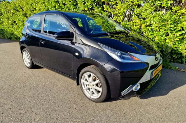 Toyota Aygo (2015) thumbnail 2