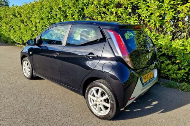 Toyota Aygo (2015) thumbnail 4