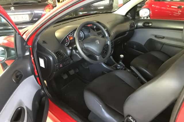 Peugeot 206 (2011) thumbnail 6