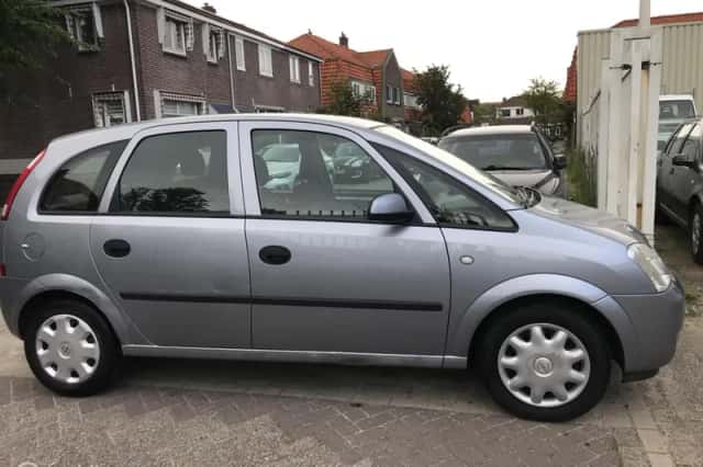 Opel Meriva (2004) thumbnail 3