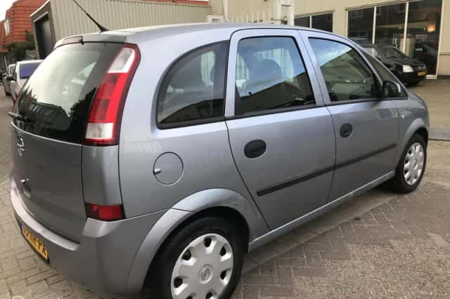 Opel Meriva (2004) thumbnail 4