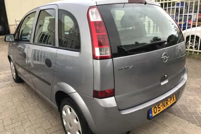 Opel Meriva (2004) thumbnail 5