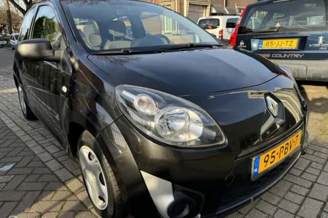 Renault Twingo (2011) thumbnail 2