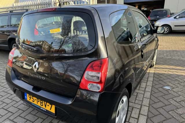 Renault Twingo (2011) thumbnail 4