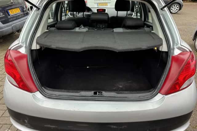 Peugeot 207 (2009) thumbnail 6