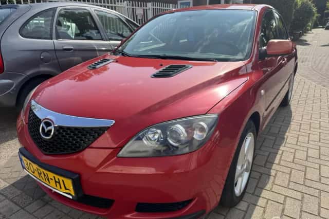 Mazda 3 (2005) thumbnail 1
