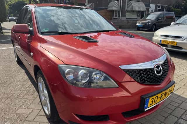 Mazda 3 (2005) thumbnail 2