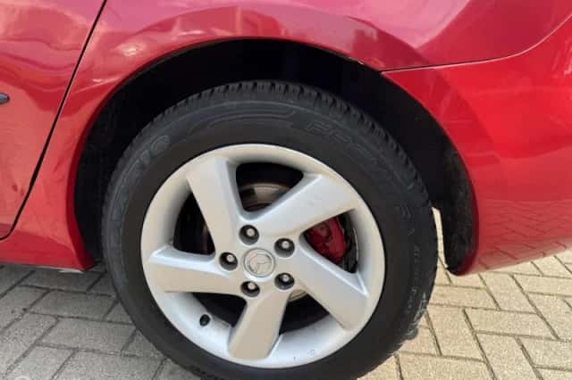 Mazda 3 (2005) thumbnail 5