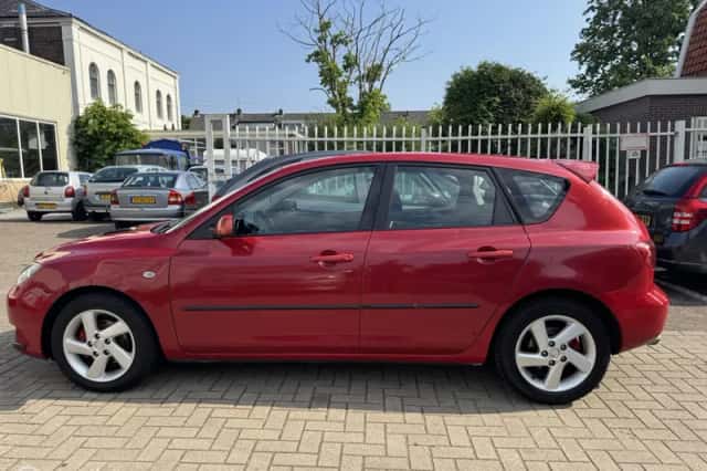 Mazda 3 (2005) thumbnail 6