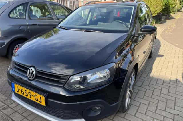 Volkswagen Polo (2011) thumbnail 1