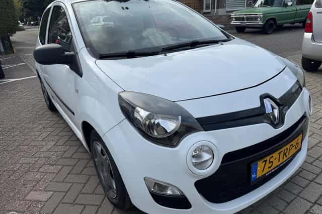 Renault Twingo (2012) thumbnail 2