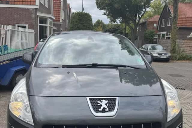 Peugeot 3008 (2010) thumbnail 5