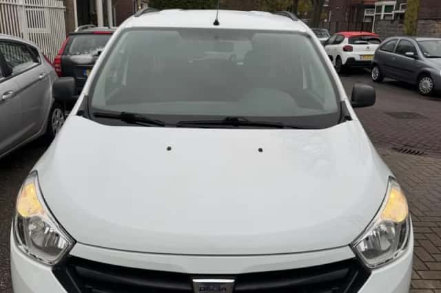 Dacia Lodgy (2015) thumbnail 4