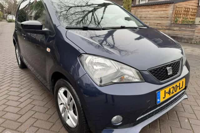 SEAT Mii (2012) thumbnail 2