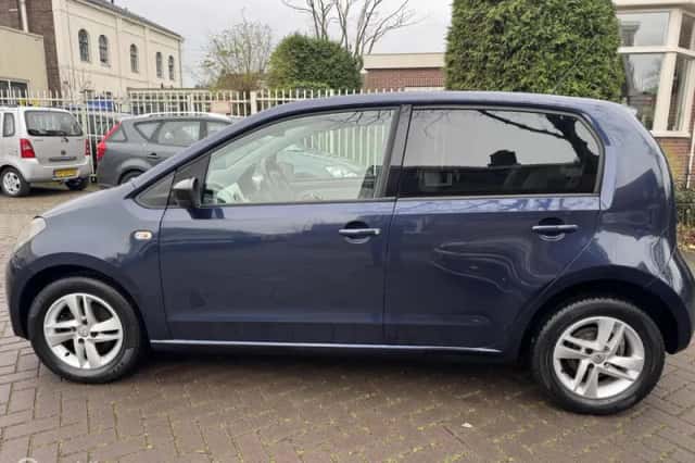 SEAT Mii (2012) thumbnail 6