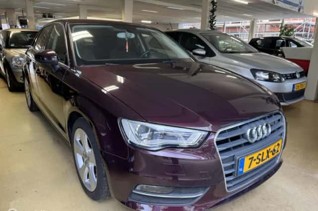 Audi A3 (2013) thumbnail 2