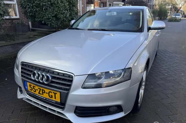 Audi A4 (2008) thumbnail 1