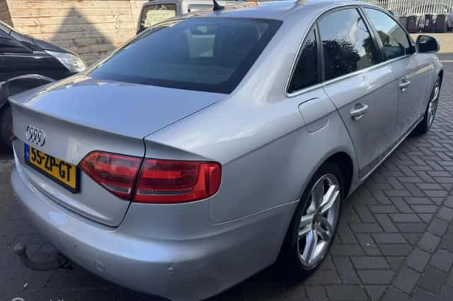 Audi A4 (2008) thumbnail 5