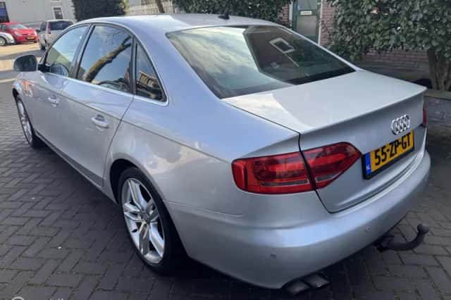 Audi A4 (2008) thumbnail 6