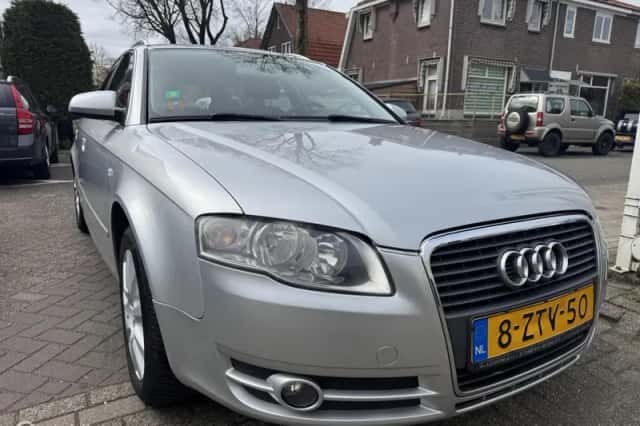 Audi A4 (2007) thumbnail 2