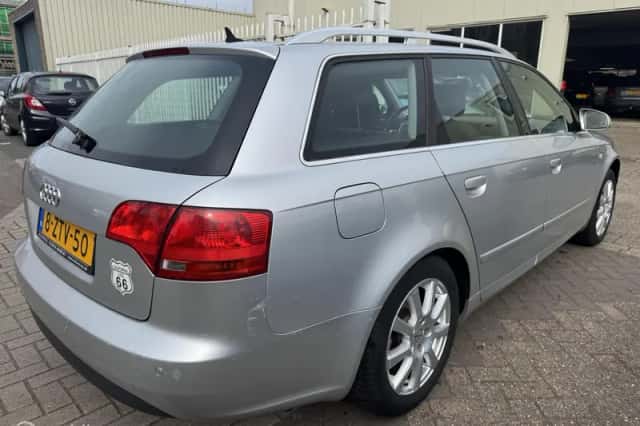 Audi A4 (2007) thumbnail 3