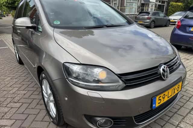 Volkswagen Golf Plus (2010) thumbnail 2