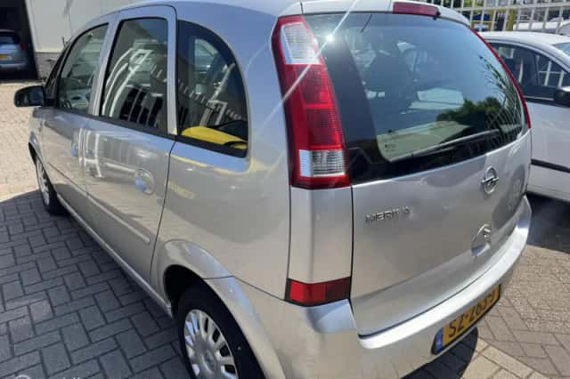 Opel Meriva (2006) thumbnail 5