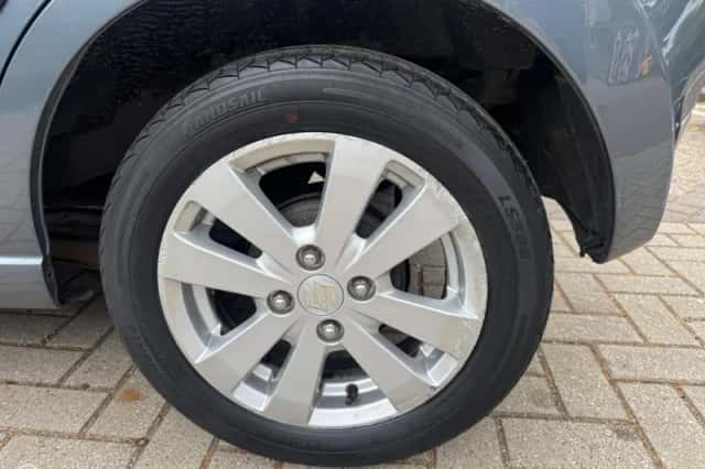 Suzuki Alto (2012) thumbnail 6