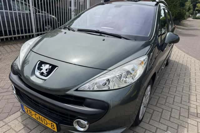 Peugeot 207 (2008) thumbnail 1