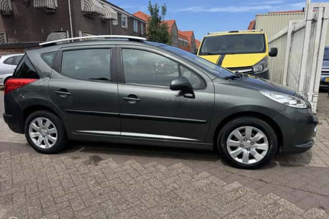 Peugeot 207 (2008) thumbnail 3
